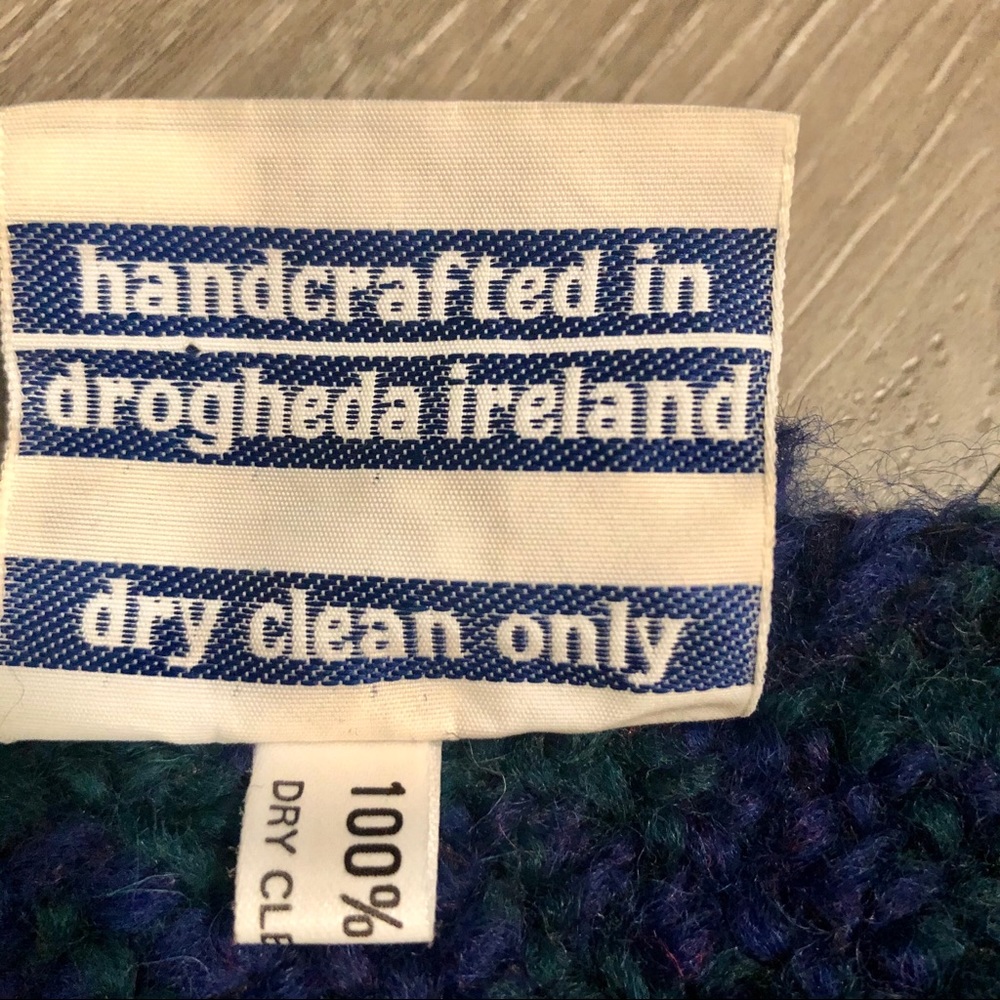Celtic Wool Ruana Wrap - Picture 3 of 7
